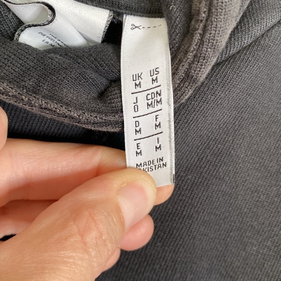 Adidas Black Sweatshirt Hoodie with Trefoil Logo men’s medium - Picture 2 of 3